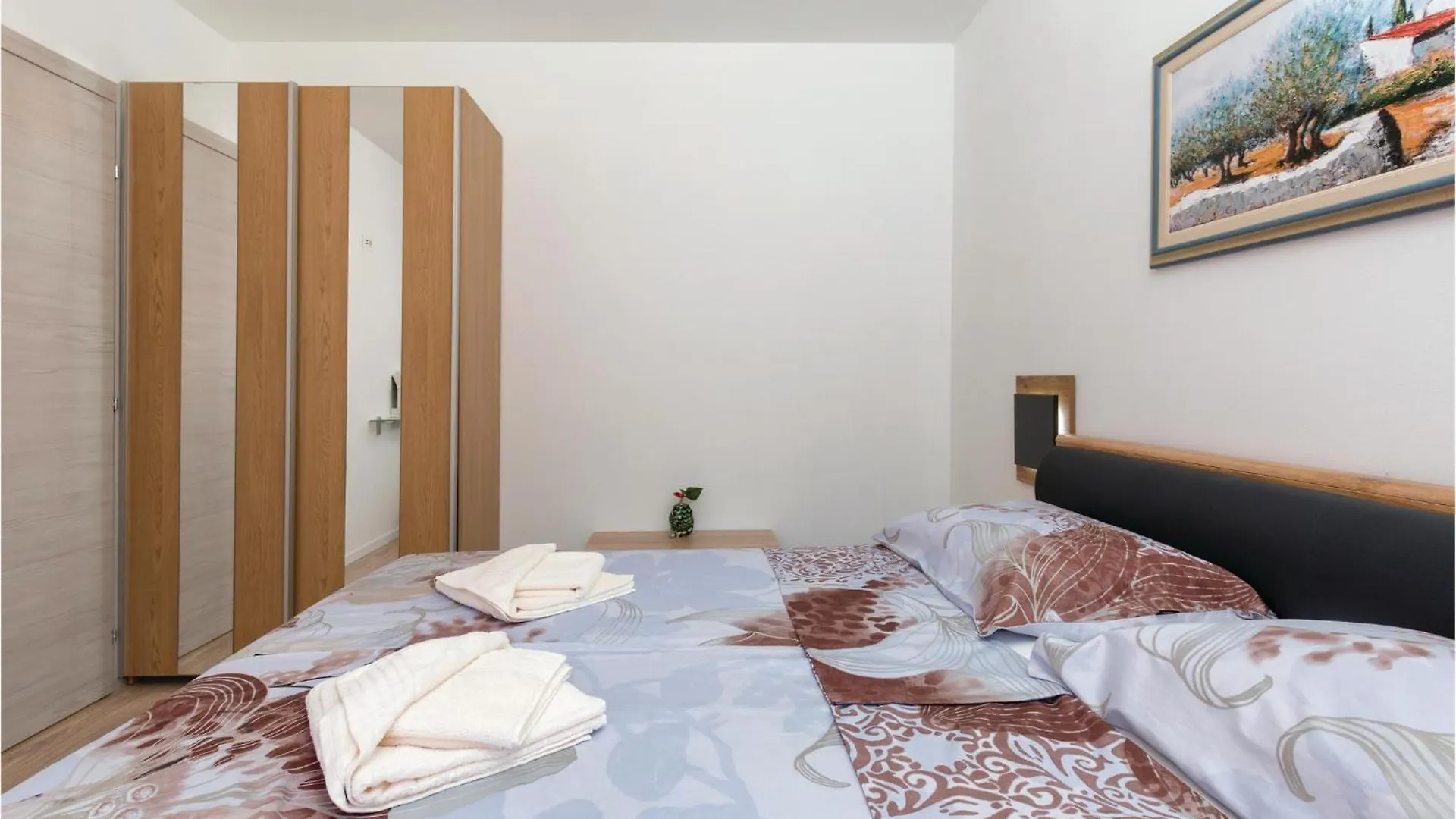4 Bedroom Stunning Home In Pula 0*,  Croatia