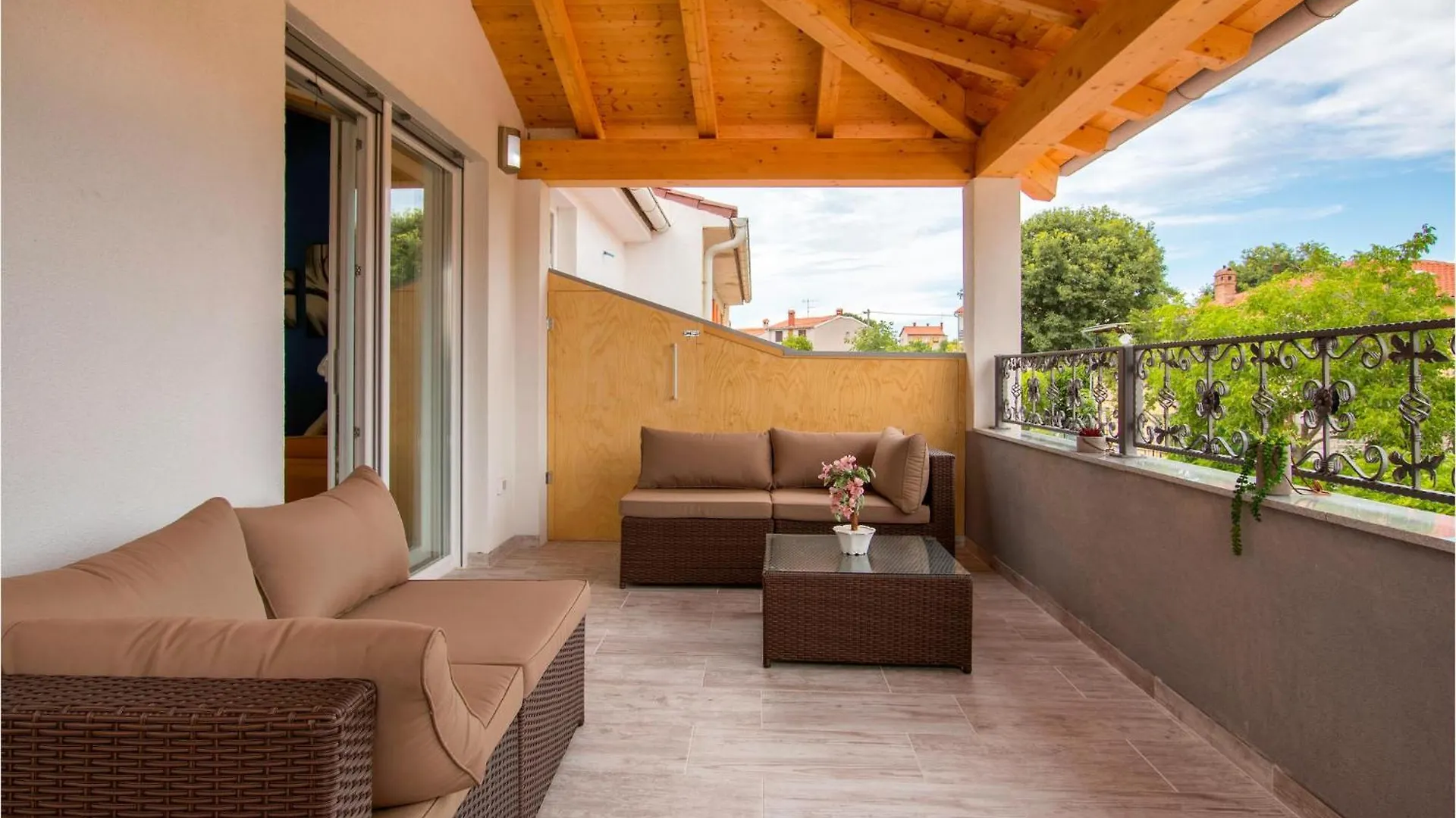 4 Bedroom Stunning Home In Pula Croatia